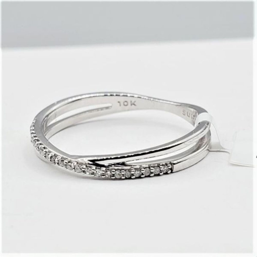 Diamond Ring - Picture 3 of 3